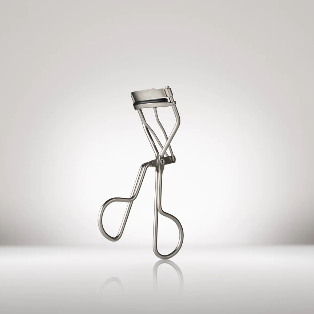 BNIB Ergonomic Eyelash Curler